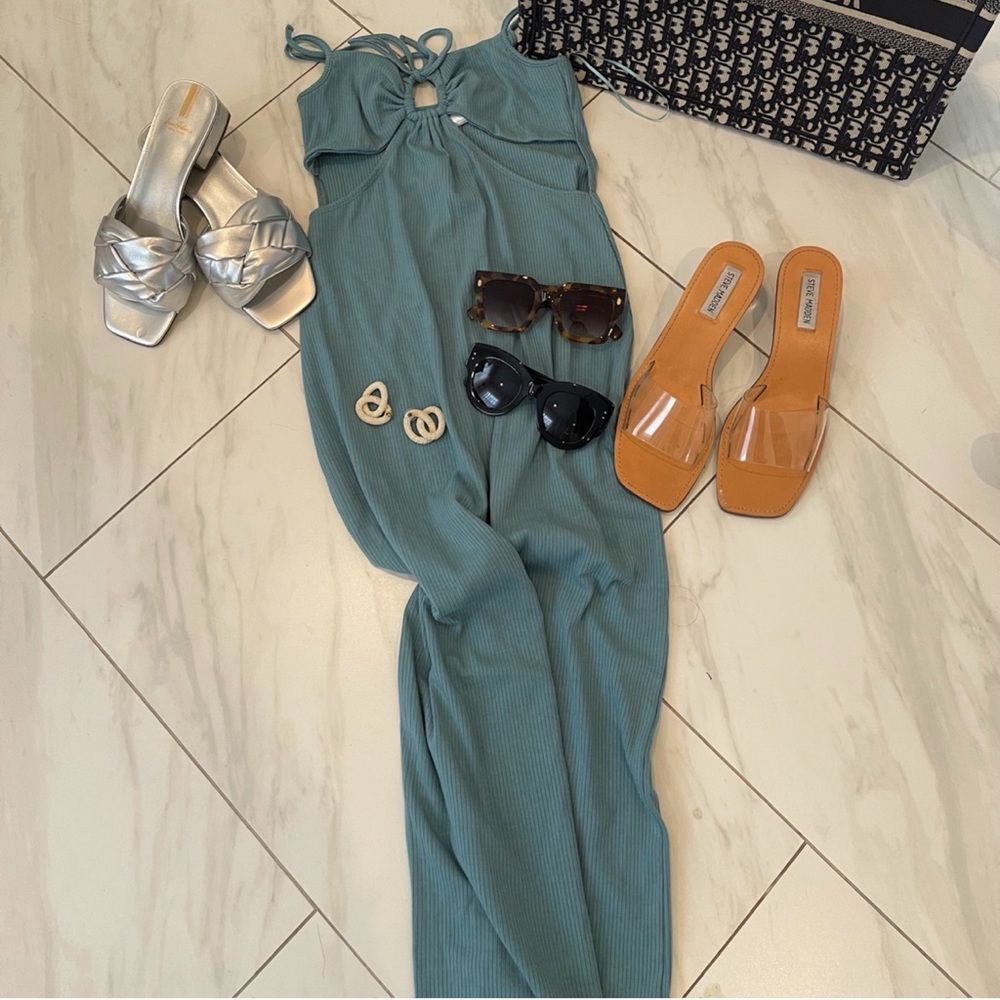 L Space dress perfect for summer!
